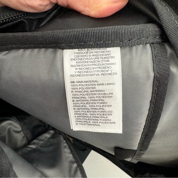 New THE NORTH FACE Crestone BACKPACK NFOA52S8JK3 BLACK - Picture 12 of 15